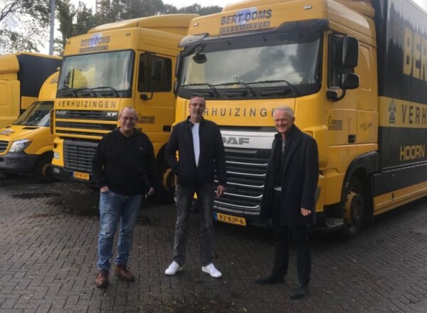 Bezoek van de fractie ÉénHoorn aan Hoflevenrancier Bert Ooms Verhuizingen.