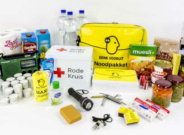 ÉénHoorn stelt vragen over noodpakketten: wat als  je het niet kan betalen?